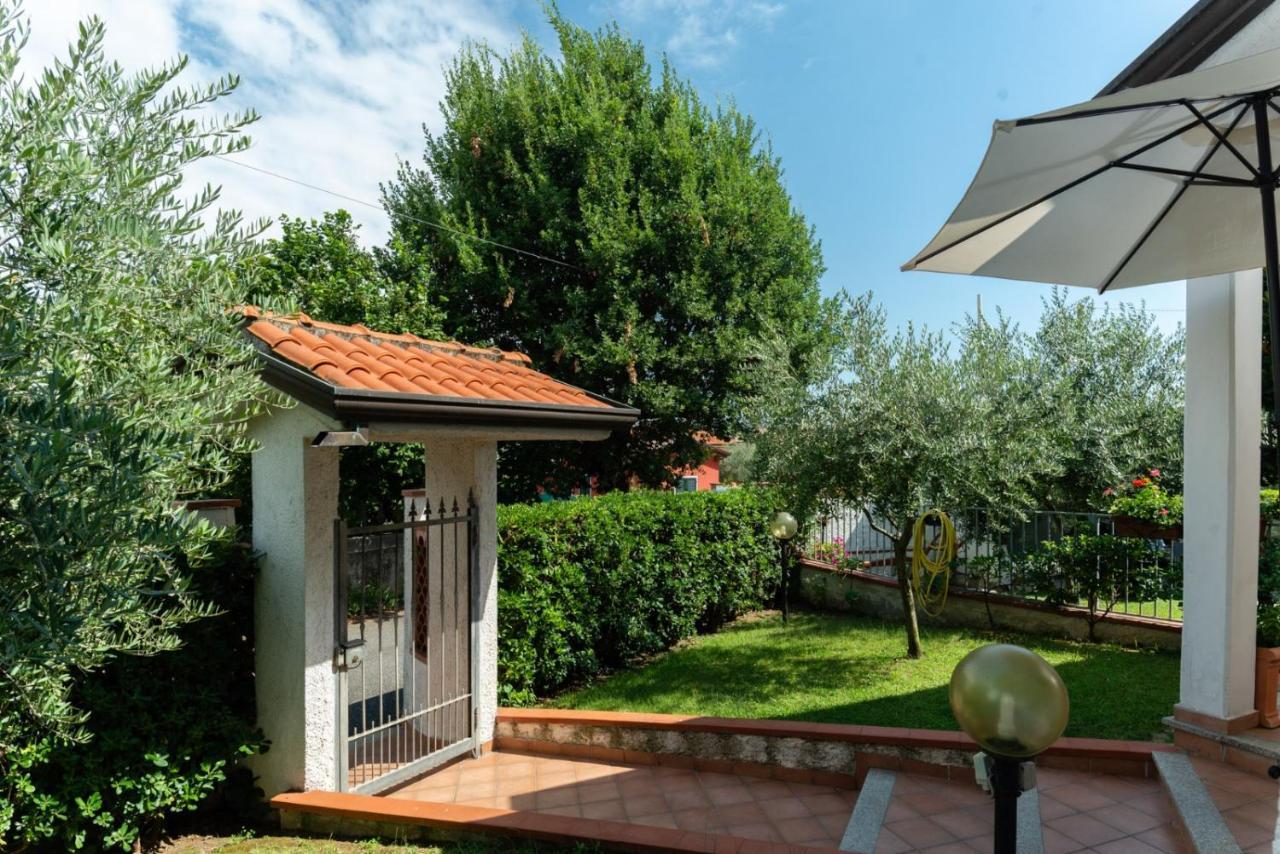 B&B Il Girasole Ortonovo Kültér fotó