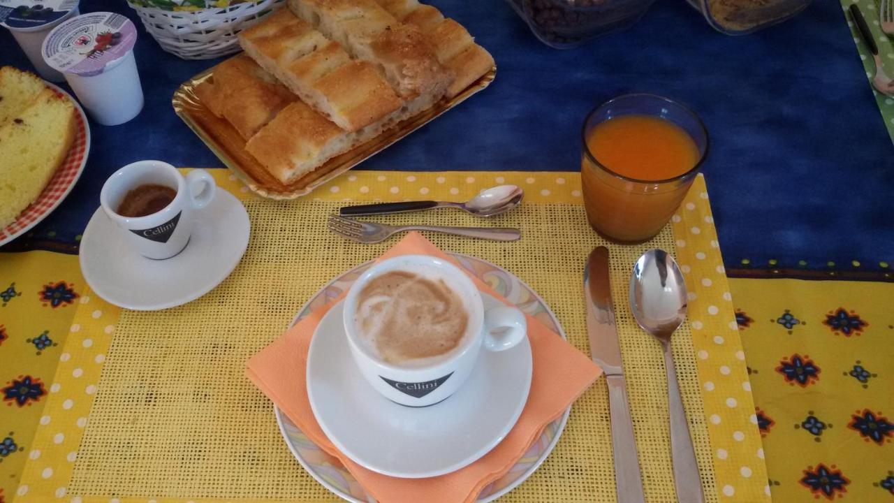 B&B Il Girasole Ortonovo Kültér fotó