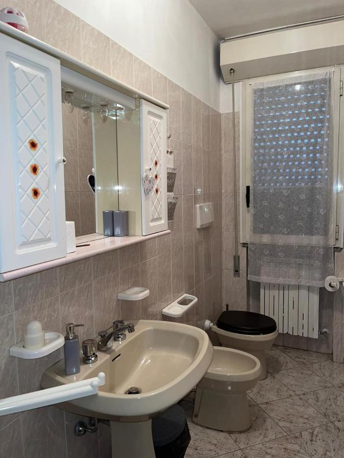 B&B Il Girasole Ortonovo Kültér fotó
