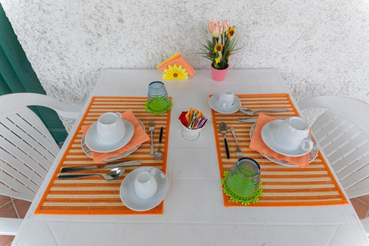 B&B Il Girasole Ortonovo Kültér fotó