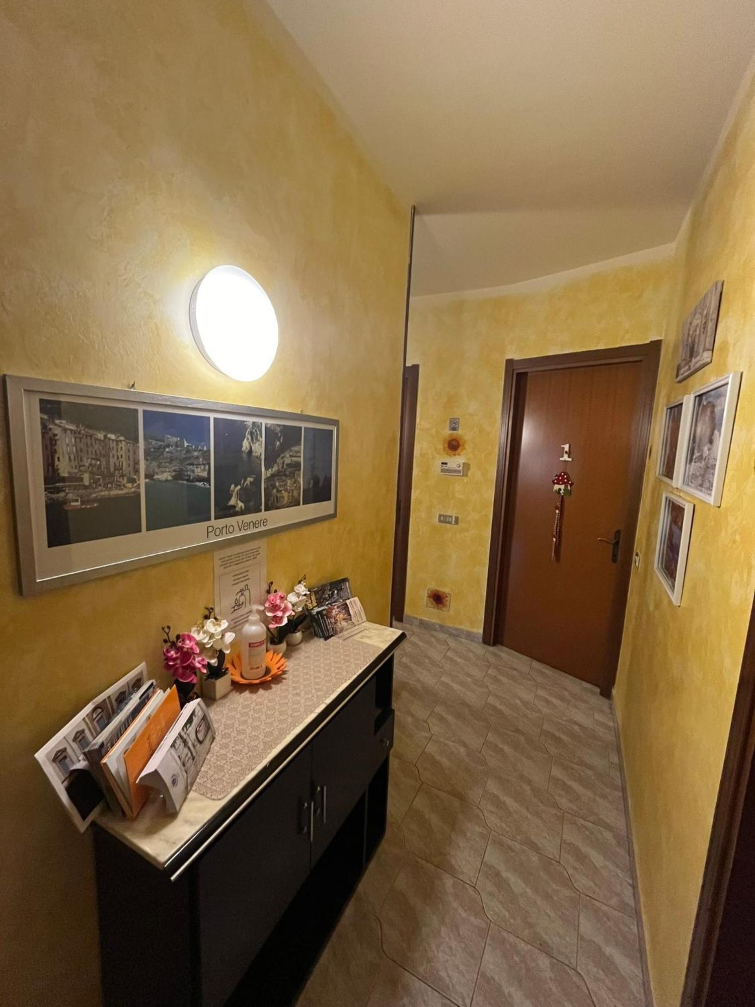 B&B Il Girasole Ortonovo Kültér fotó
