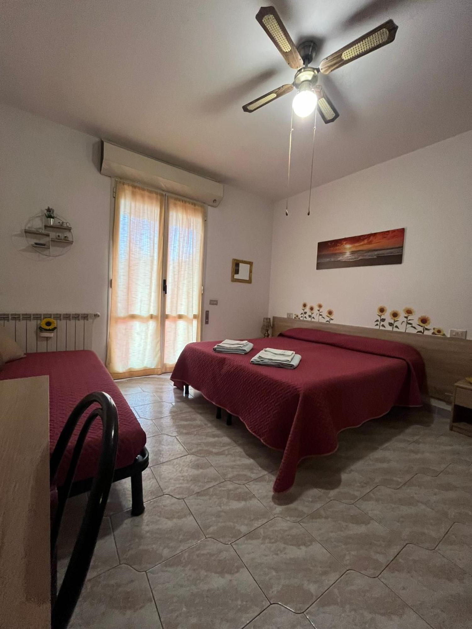 B&B Il Girasole Ortonovo Kültér fotó