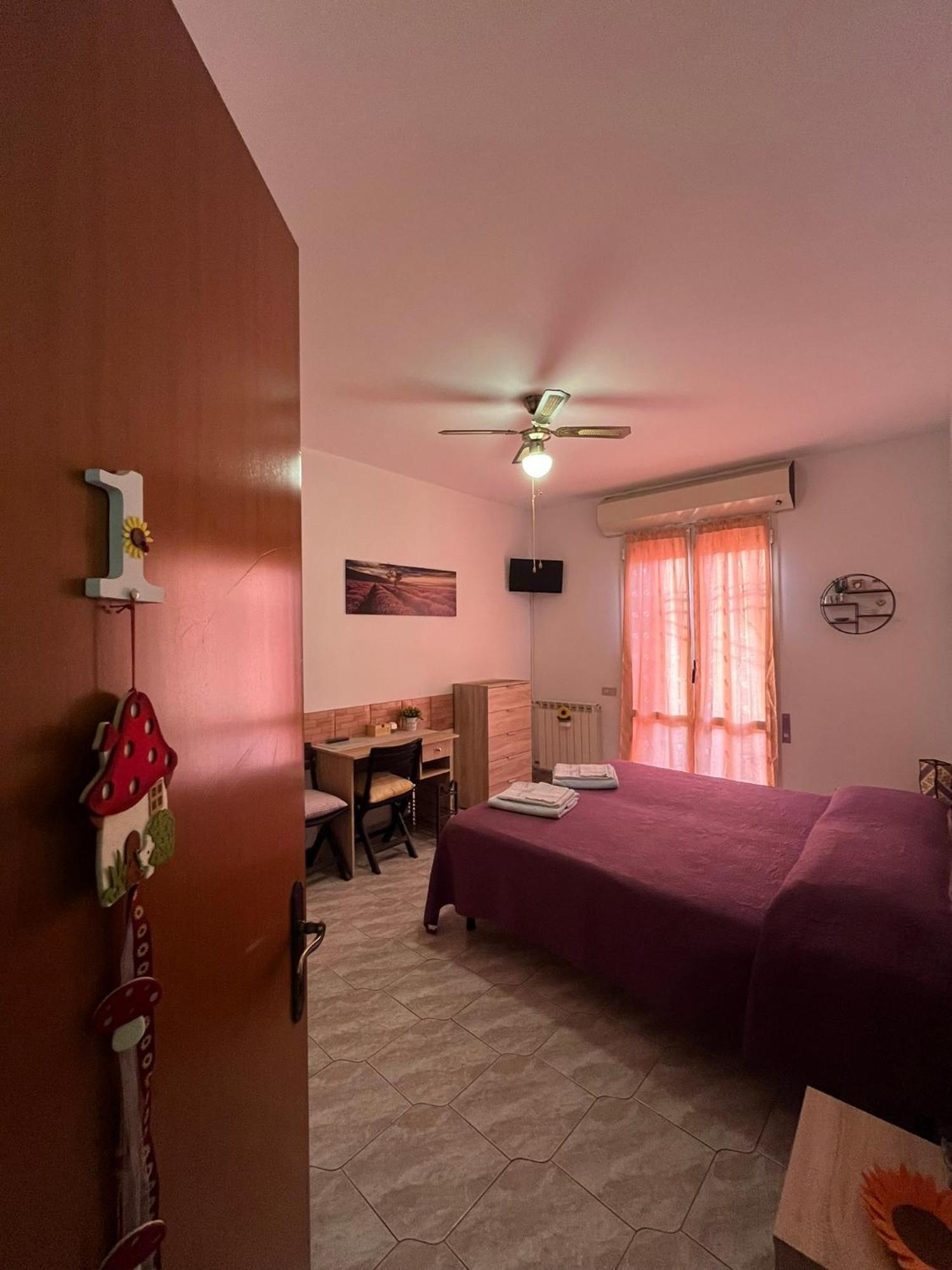 B&B Il Girasole Ortonovo Kültér fotó